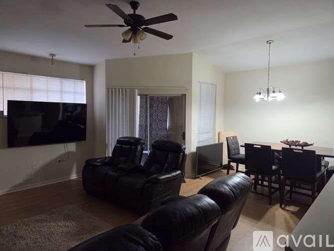 Tampa Condo: 5125 Palm Springs Boulevard
