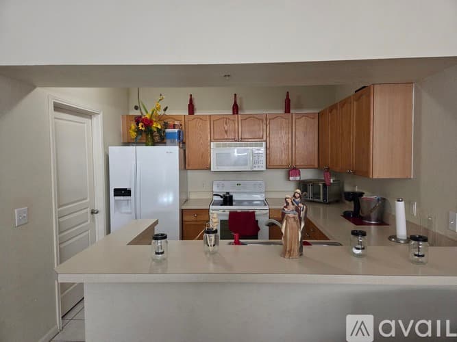 Tampa Condo: 5125 Palm Springs Boulevard