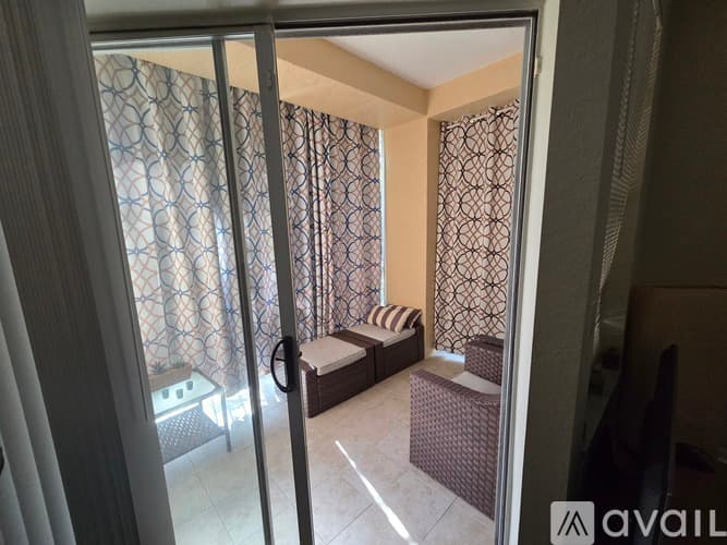 Tampa Condo: 5125 Palm Springs Boulevard