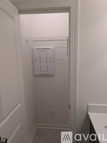 Cumming Townhome: 655 Silva Str