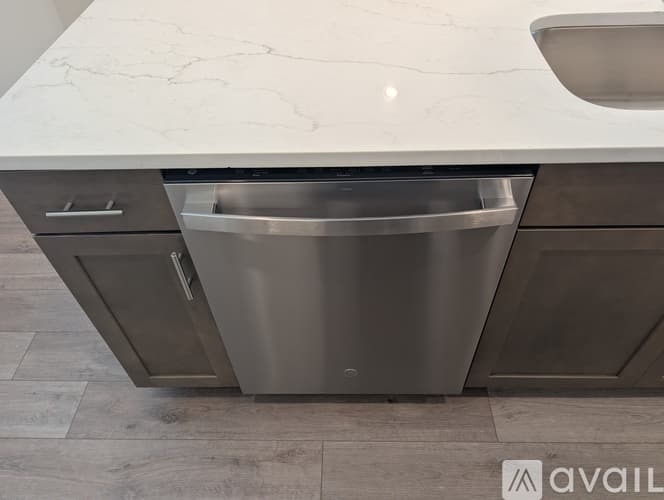 Cumming Townhome: 655 Silva Str
