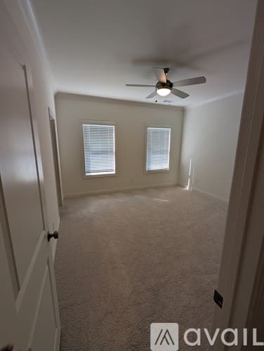 Cumming Townhome: 655 Silva Str