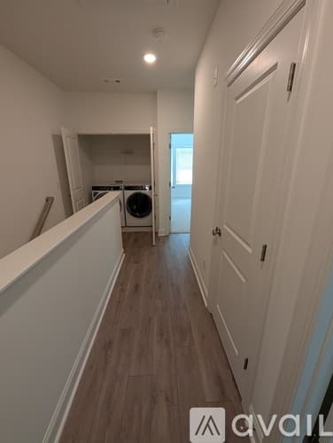 Cumming Townhome: 655 Silva Str
