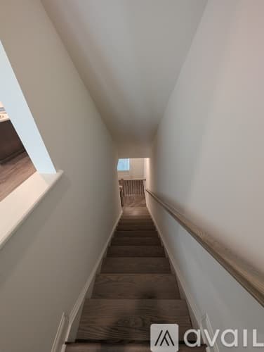 Cumming Townhome: 655 Silva Str