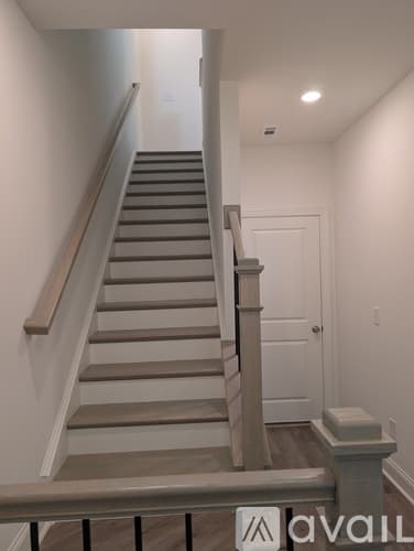 Cumming Townhome: 655 Silva Str