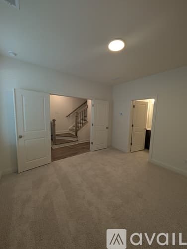 Cumming Townhome: 655 Silva Str