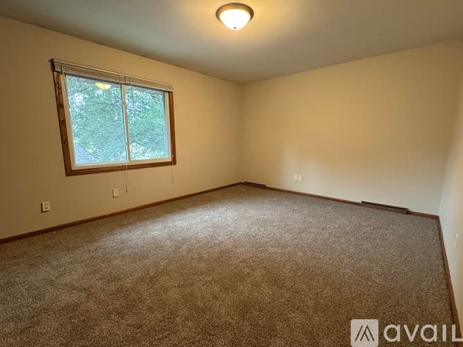 Altoona Townhome: 135 N Willson Dr