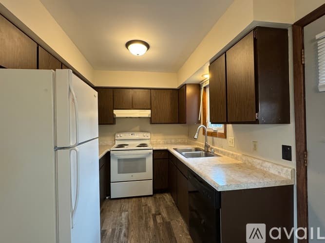 Altoona Townhome: 135 N Willson Dr