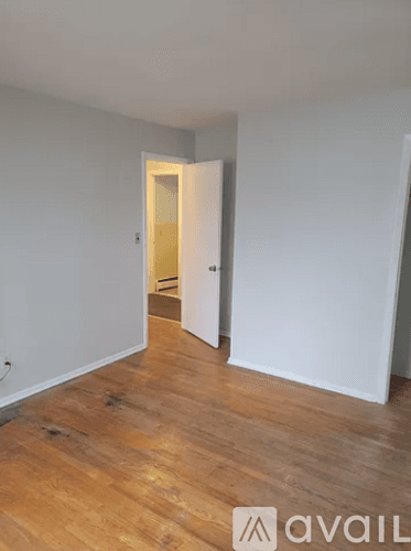 Irvington Apartment: 50 West Stratford Place