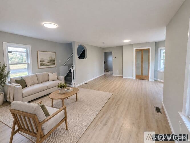 East Greenwich Township House: 102 Cohawkin Rd