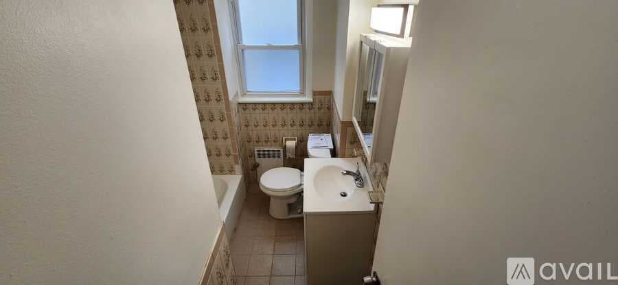 Newark Apartment: 104 Beaumont Place