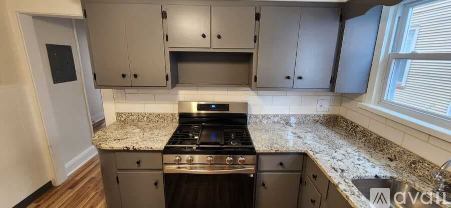 Newark Apartment: 104 Beaumont Place