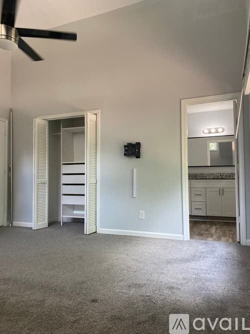 Tucker House: 4108 Wildflower Ln