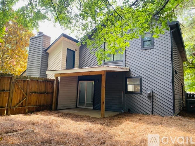 Tucker House: 4108 Wildflower Ln