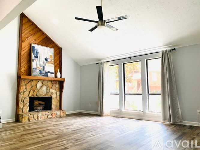Tucker House: 4108 Wildflower Ln