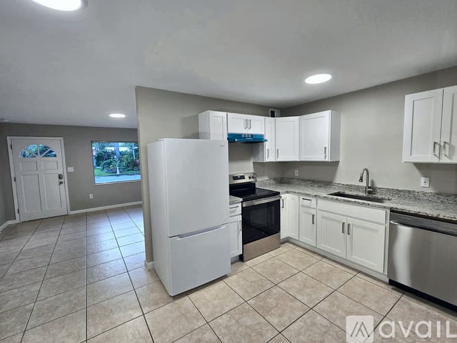 Melbourne House: 1857 Glenwood Drive