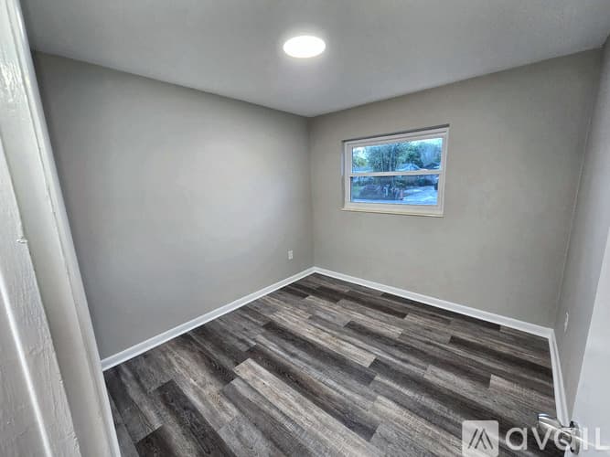 Melbourne House: 1857 Glenwood Drive