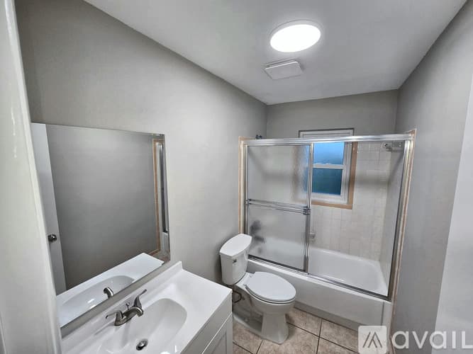 Melbourne House: 1857 Glenwood Drive