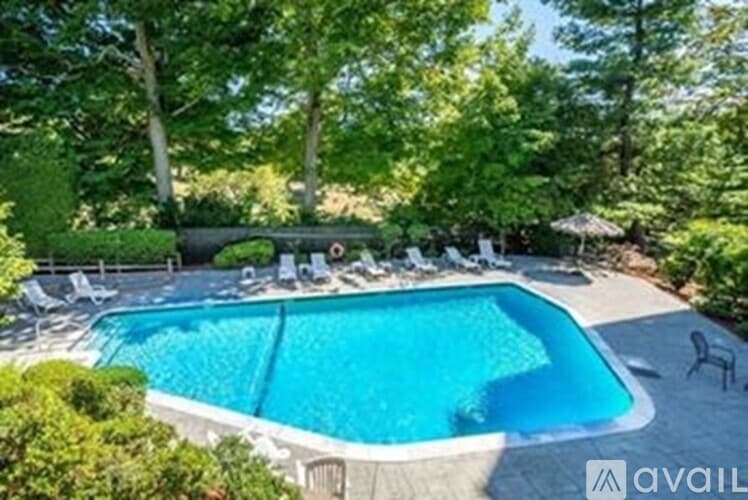 Stoneham Condo: 200 Ledgewood Dr