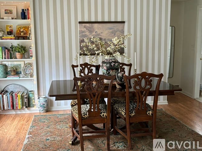 Wilton Apartment: 16 Fairfax Avenue