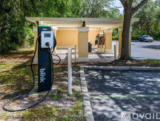 Tampa Condo: 5125 Palm Springs Boulevard
