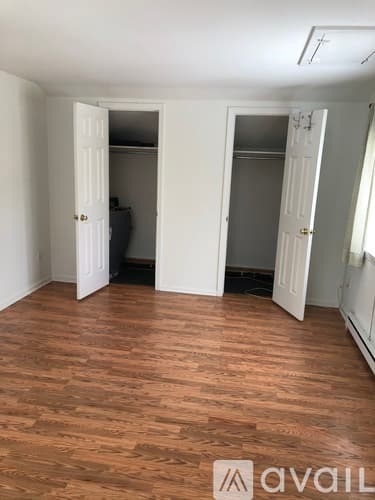 Wilton Apartment: 16 Fairfax Avenue