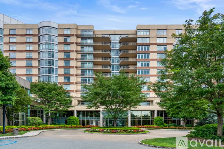 North Bergen Condo: 8100 River Rd