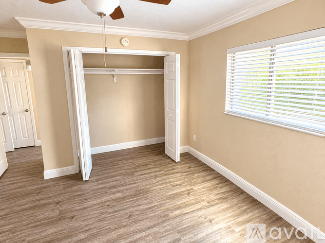 Tampa Apartment: 3215 W Swann Ave