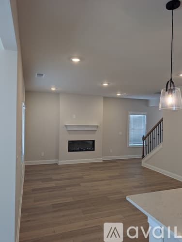 Cumming House: 5050 Paravicini Place