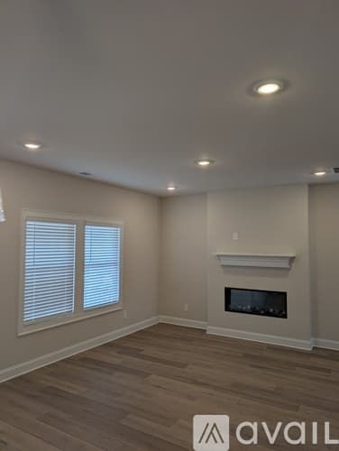Cumming House: 5050 Paravicini Place