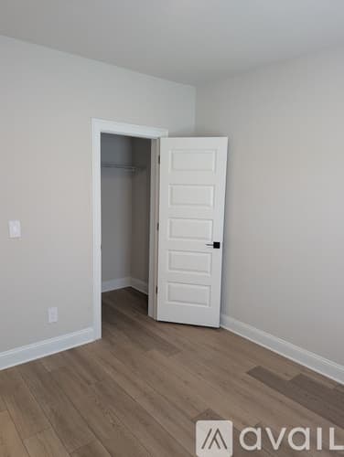 Cumming House: 5050 Paravicini Place