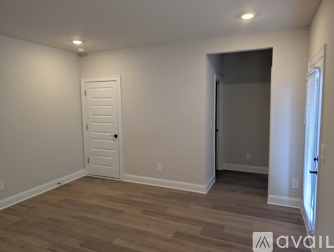 Cumming House: 5050 Paravicini Place