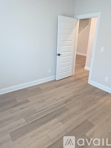 Cumming House: 5050 Paravicini Place