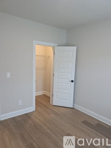 Cumming House: 5050 Paravicini Place