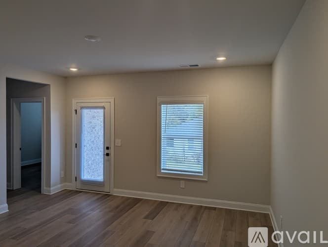 Cumming House: 5050 Paravicini Place