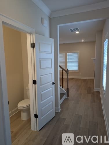 Cumming House: 5050 Paravicini Place