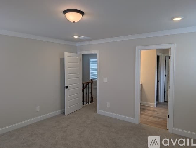 Cumming House: 5050 Paravicini Place