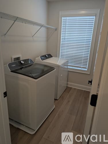 Cumming House: 5050 Paravicini Place