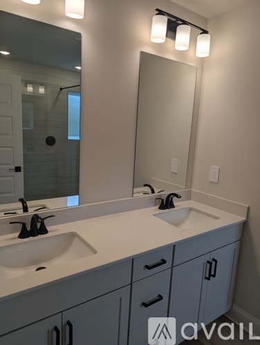 Cumming House: 5050 Paravicini Place