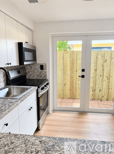Miami House: 2380 NW 5th St