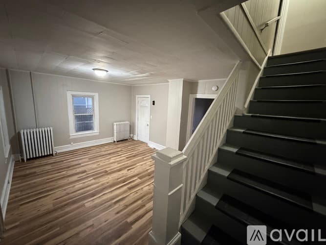 Millville House: 812 N High St