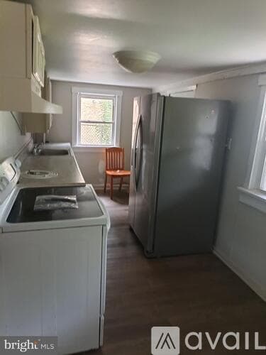 Salem Apartment: 56 Olive St
