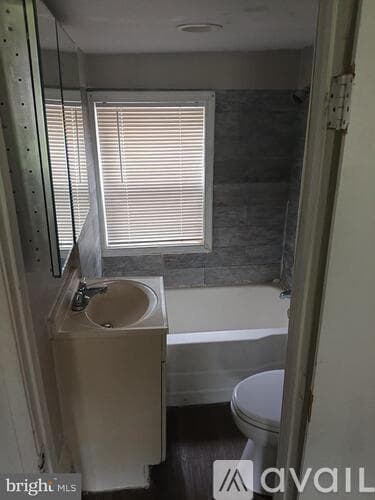 Salem Apartment: 56 Olive St