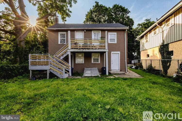 Salem Apartment: 56 Olive St