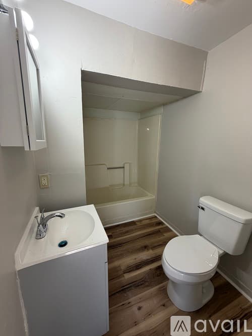 Penns Grove House: 51 E Griffith St