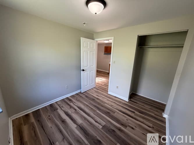Penns Grove House: 51 E Griffith St