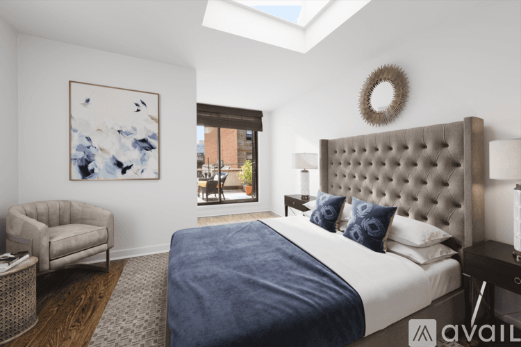 New York Apartment: 170 E 92nd St