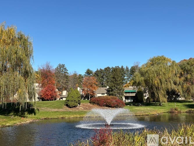 Avon Apartment: 54 Great Meadow Ln