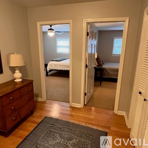 Dunwoody House: 2422 Redcliff Way