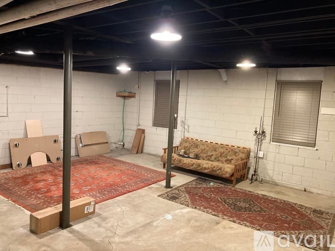 Dunwoody House: 2422 Redcliff Way